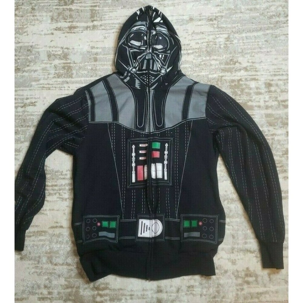 Star Wars Darth Vader pullover Size MD (Medium)